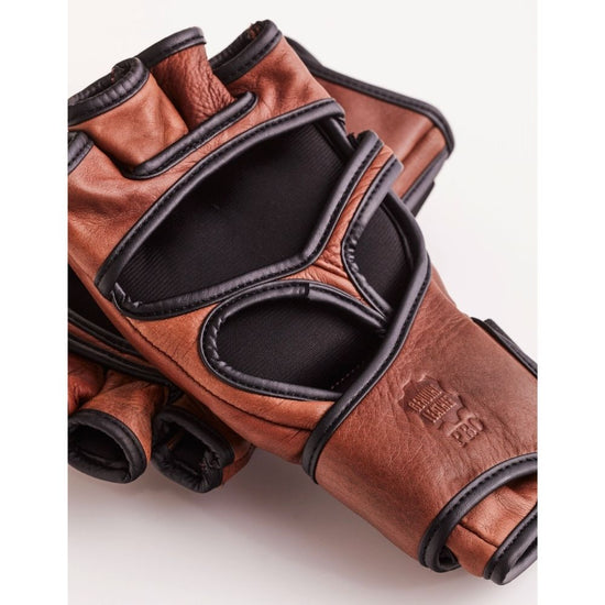 Load image into Gallery viewer, RETRO Heritage - Braune MMA Handschuhe aus Leder
